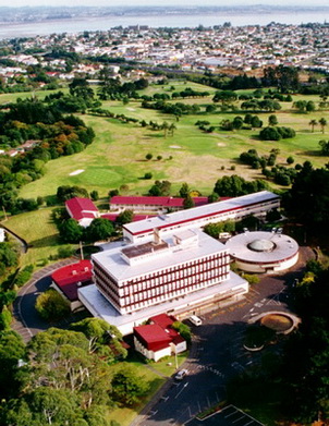 新西兰奥克兰商学院,Auckland Institute of Studies,AIS